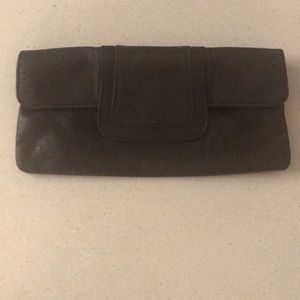 Black clutch